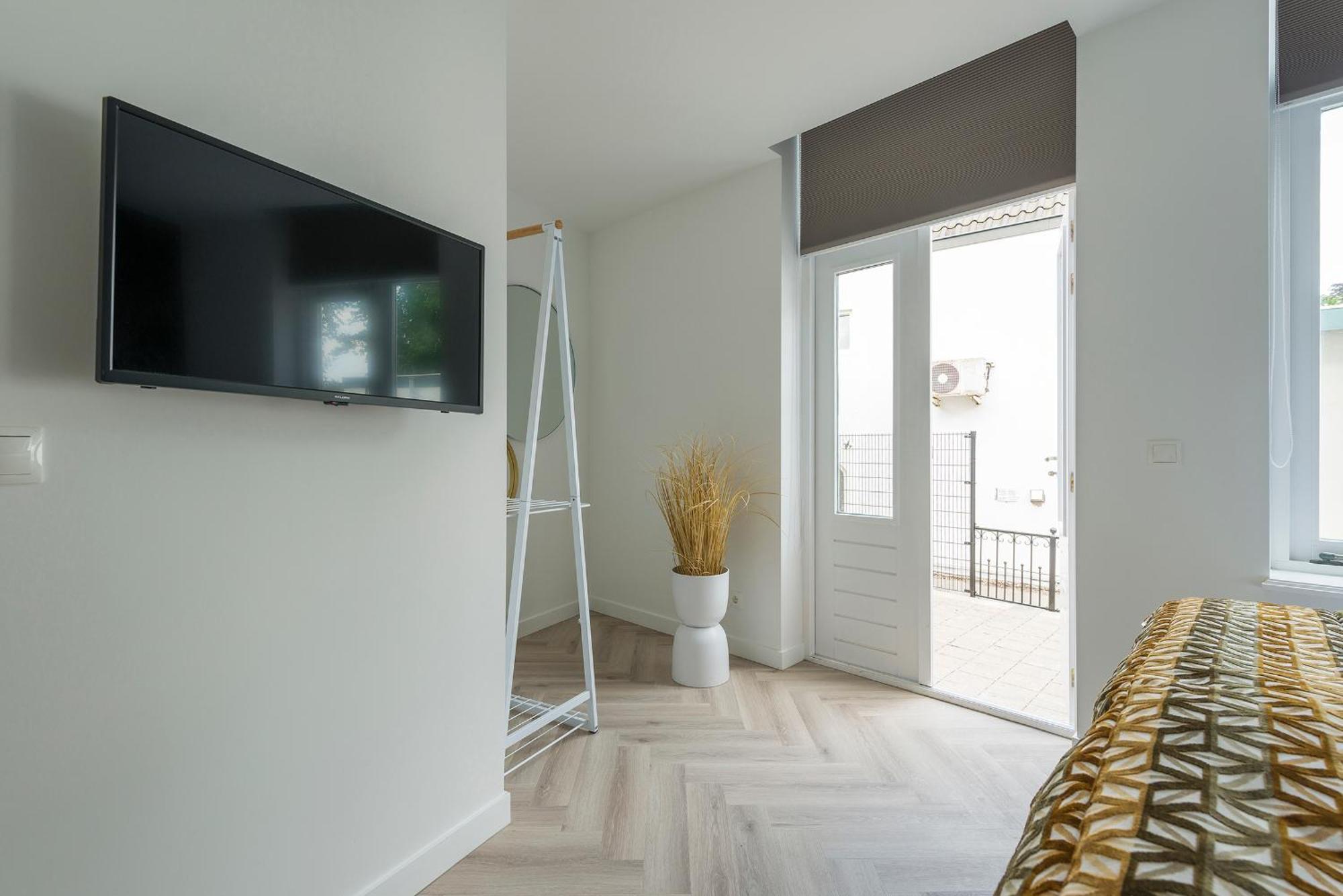 New Xl Prestige Home With Balconies Roosendaal Exterior photo